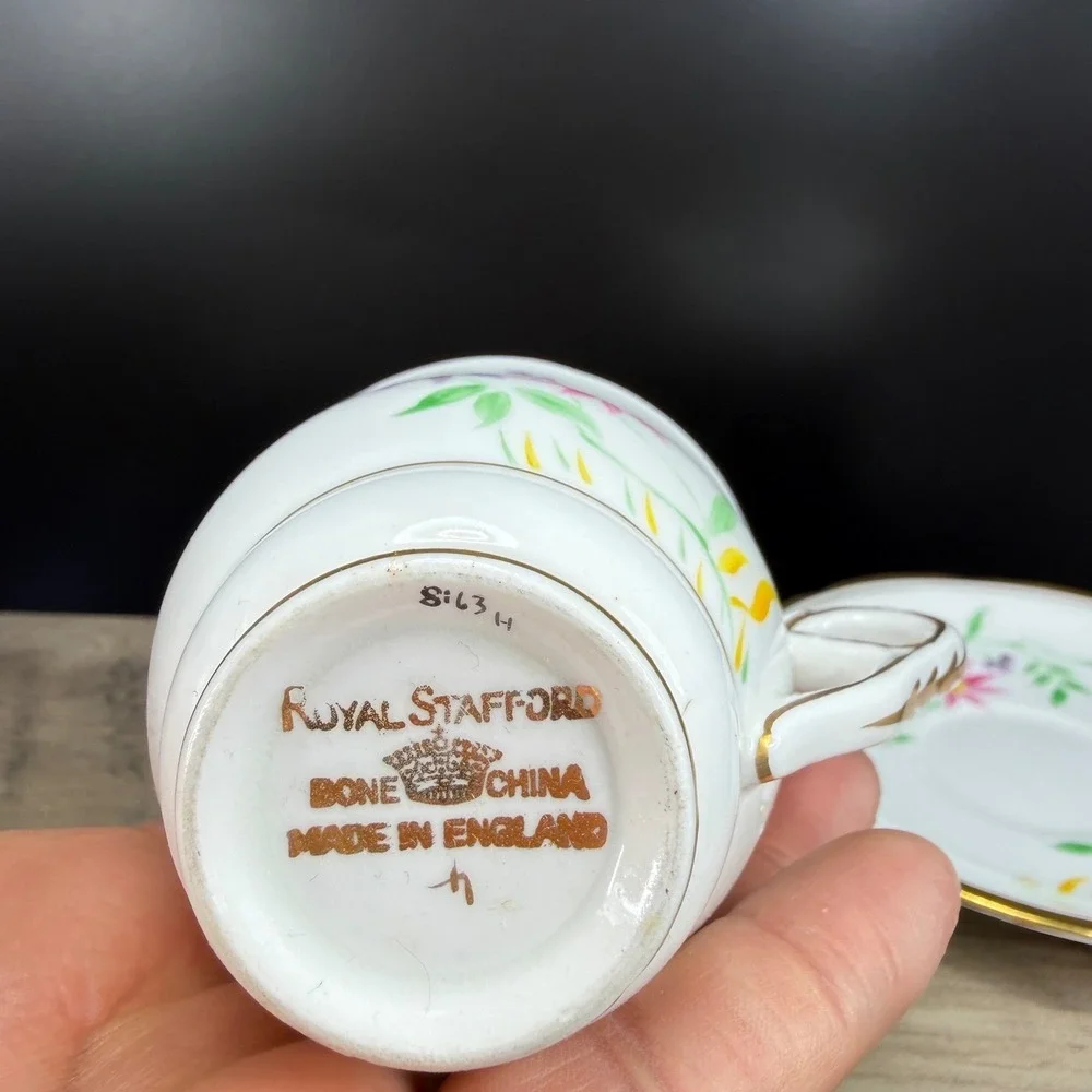 Royal Stafford‎ Bone China Teacup and Saucer Set Floral Gold Gilt England 8163H